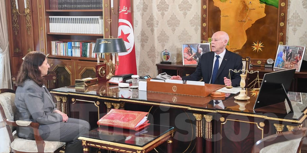 قيس سعيد: الثورة التشريعية لا يمكن أن تتحقّق إلاّ بثورة في مستوى إدارة المرافق العمومية