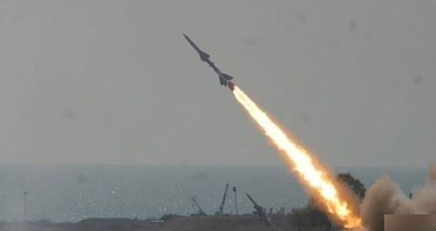 الدفاع الجوي السعودي يدمر صاروخاً باليستياً أطلقه الحوثيون على جازان