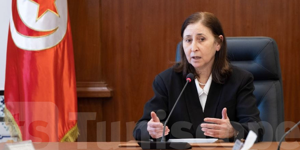 رئيسة الحكومة تحذّر: مؤسسات عمومية تعاني عجزا حادّا والدولة تدفع الثمن!