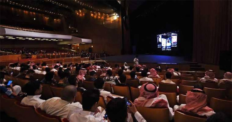 السعودية تسمح بفتح دور السينما