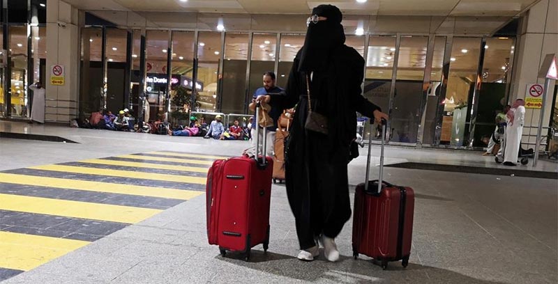 السعودية: السماح للنساء فوق سن الـ21 بالسفر دون موافقة أولياء الأمور
