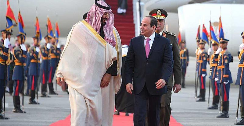 بالفيديو: ولي العهد السعودي يصل مصر في زيارة تستغرق يومين