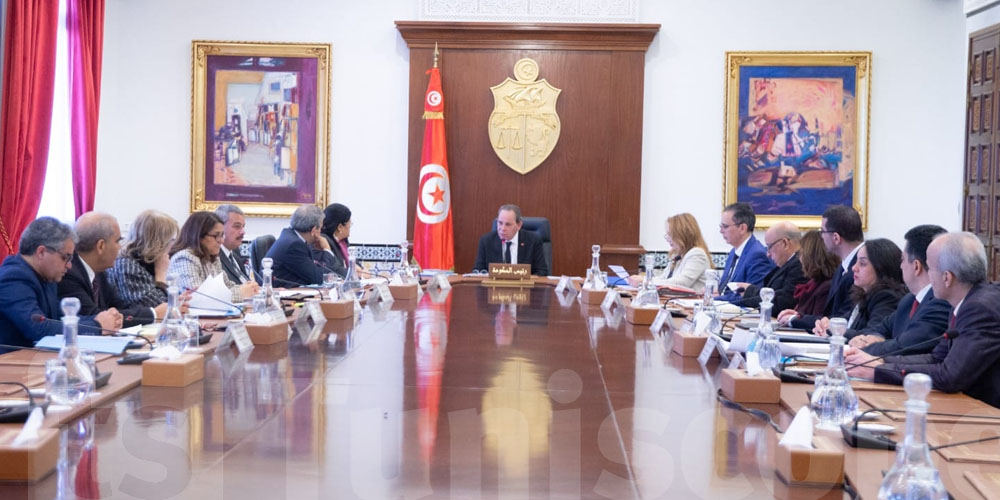 Ahmed Hachani s'engage à assurer la stabilité des établissements publics