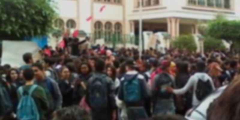 Des élèves protestent à Sfax 