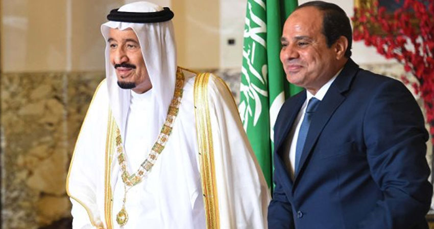  السيسى يستقبل الملك سلمان لدى وصوله مطار شرم الشيخ