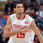 Le basketteur, Salah Mejri contribuera à la restauration de son école à Oued Mliz, Jendouba
