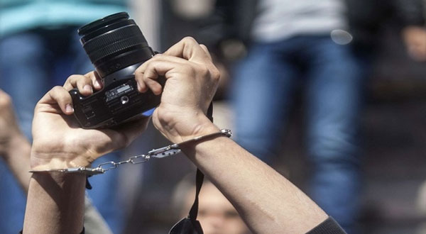 نقابة الصحفيين التونسيين تدين التنكيل بالإعلاميين الأتراك