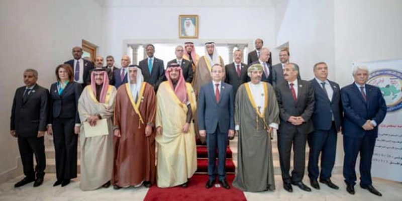 Photo du jour : la ministre de l’intérieur libanaise avec ses homologues arabes lors du sommet de Tunis, une fierté !