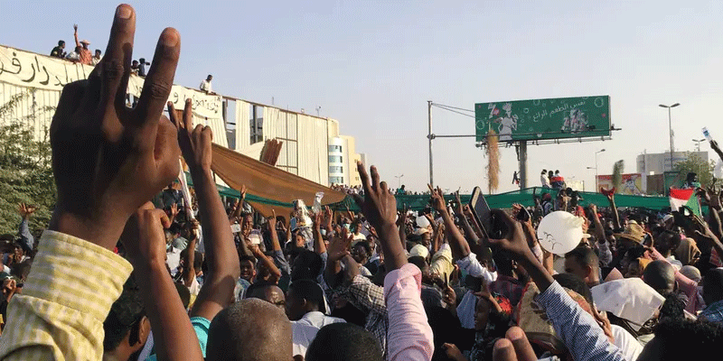 السودان: إطلاق كل المعتقلين السياسيين