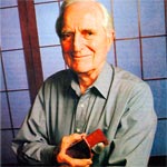 Décès de Douglas Engelbart, inventeur de la souris