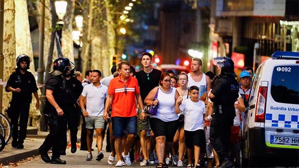 توقيف مشتبه ثالث في تنفيذ هجوم الشاحنة وسط برشلونة