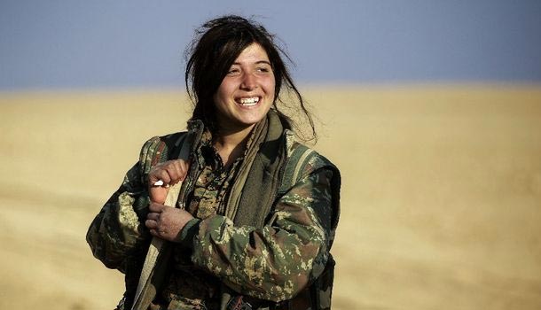 En photos : En Syrie, des combattantes arabes défient Daech