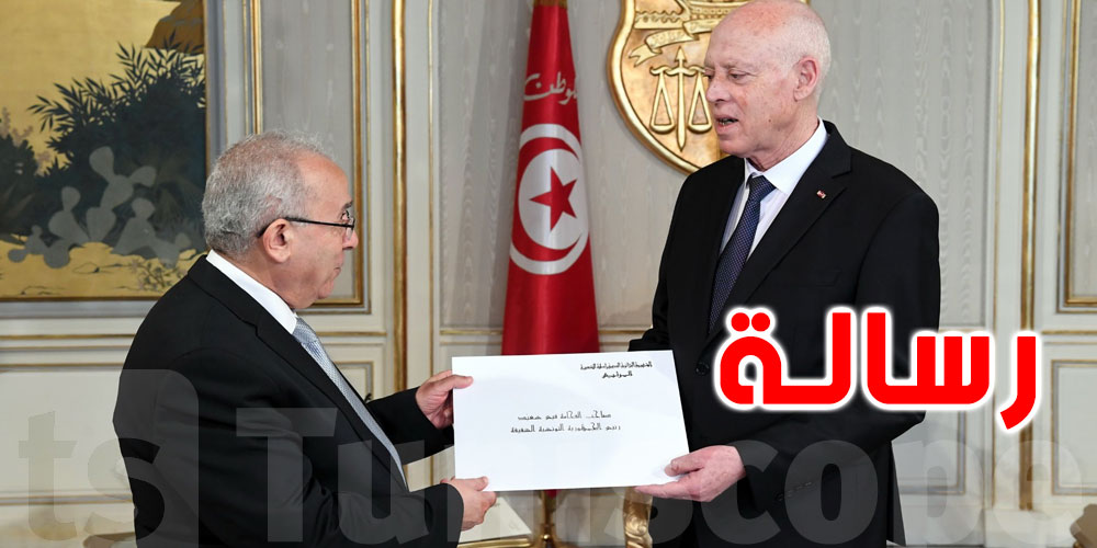 قيس سعيد يتسلّم رسالة وصلته من الرئيس الجزائري
