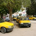 Sousse : Protestation des chauffeurs de Taxi devant le siège de la direction régionale des transports