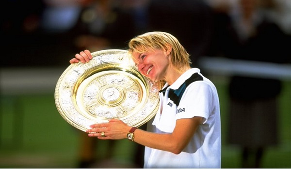 Mort de l'ex-joueuse de tennis tchèque Jana Novotna emportée par un cancer 