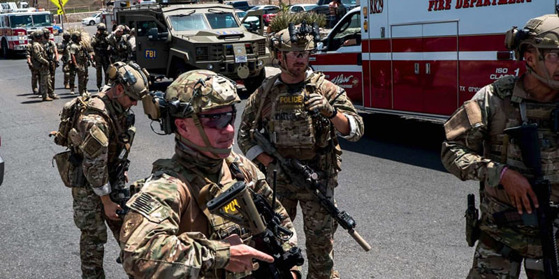 L: Un tireur ''neutralisé'' sur une base militaire L: Un tireur ''neutralisé'' sur une base militaire