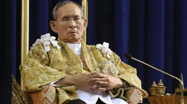Régnait depuis 70 ans, Le roi Bhumibol de Thaïlande est mort