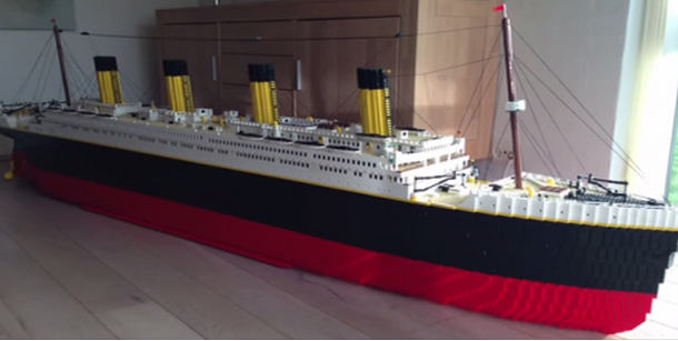 Une maquette du Titanic, en Lego sur le marché?