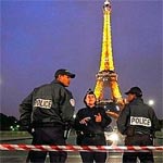 La tour Eiffel évacuée après une fausse alerte à la bombe