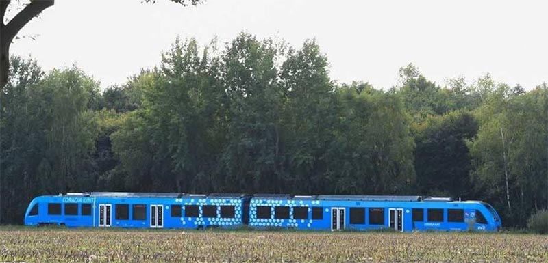 أول قطار ''هيدروجيني'' في العالم يبدأ العمل
