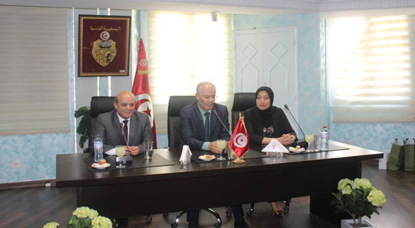 موكب تنصيب فوزي عبد الرحمان وزير التكوين المهني والتشغيل الجديد