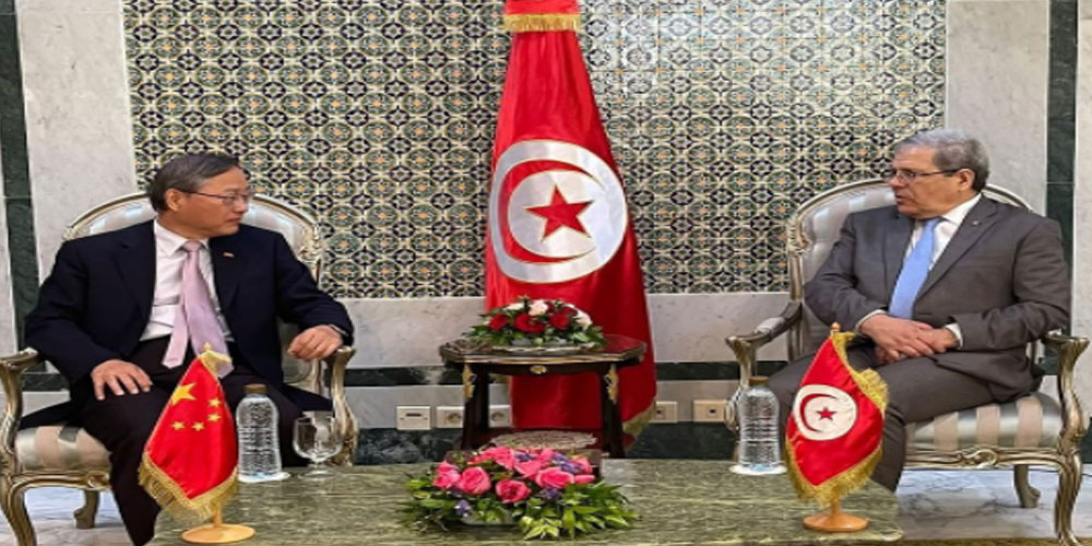 وضعية الطلبة التونسيين الدارسين في الصين محور لقاء الجرندي بالسفير الصيني