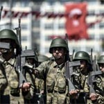 Turquie: un kamikaze de l'EI se fait exploser dans le sud-est, 4 policiers blessés