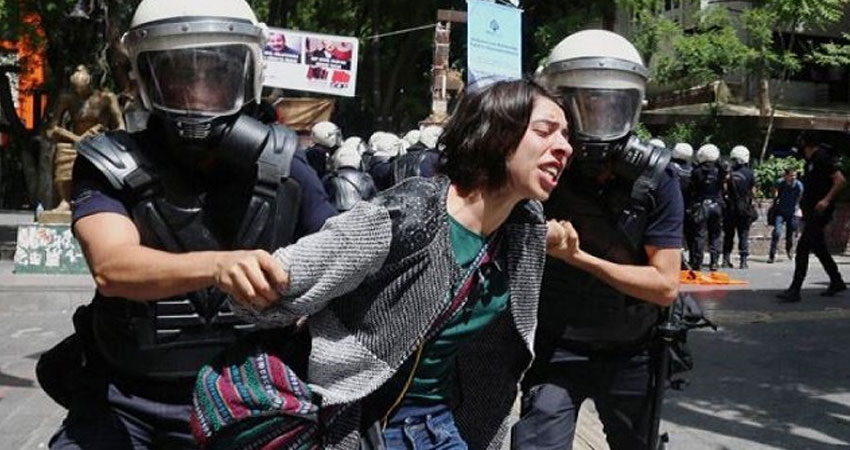  اعتقال أكثر من 100 شخص في تركيا بسبب محاولة تنظيم مظاهرات