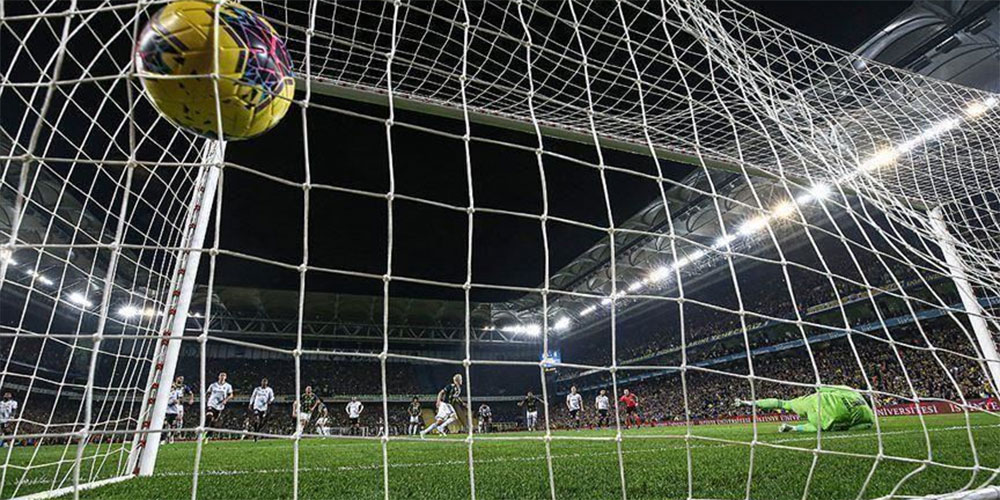 الدوري الأمريكي لكرة القدم: إصابة 18 لاعبا بكورونا