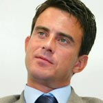 Manuel Valls condamne la profanation de tombes chrétiennes