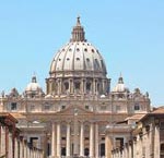 Un évêque arrêté dans une enquête sur la banque du Vatican