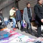 Finie l’anarchie : bientôt, un espace commercial légal pour les vendeurs de rue !