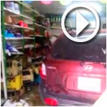 Hammam-Lif : Une voiture libyenne défonce une épicerie sans faire de victimes 