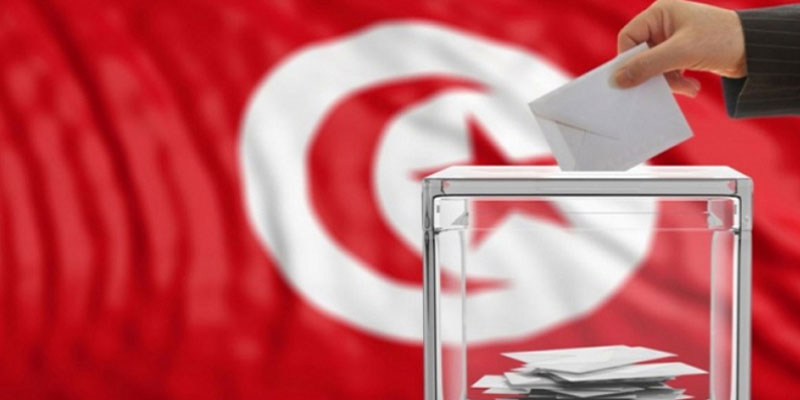 Formation de 2700 membres de bureaux et centres de vote à Sfax