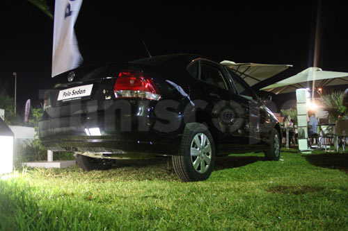 vw-polo-sedan-310713-13.jpg