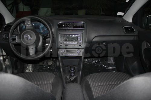 vw-polo-sedan-310713-18.jpg