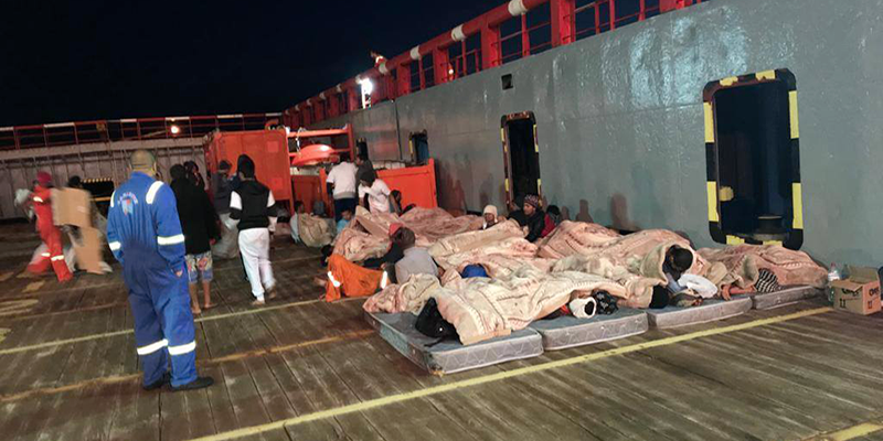Le bateau ayant sauvé des migrants, interdit d’accoster depuis 10 jours